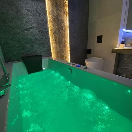 Silver Shine Jacuzzi كراكوفيا المظهر الخارجي الصورة
